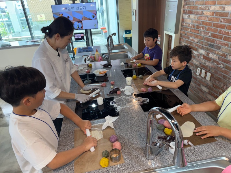 KakaoTalk_20251006_184914895_09.jpg